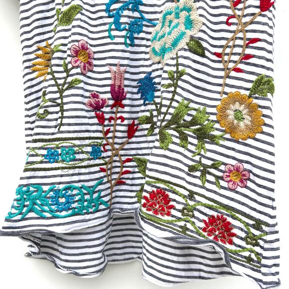 Johnny Was Sheri Everyday Stripe V-Neck Tee T-Shirt Black White Stretchy XS - Picture 7 of 10